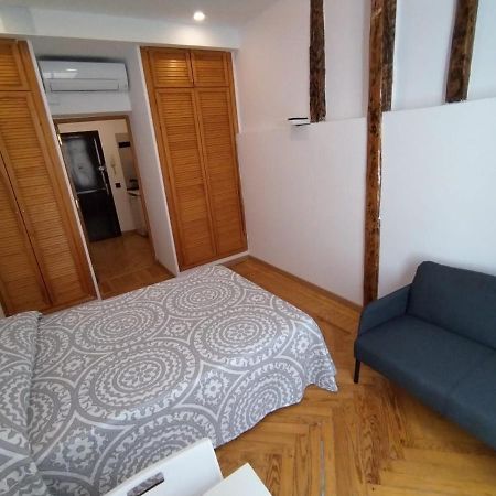 Estudio - Puerta Del Sol Madrid Extérieur photo