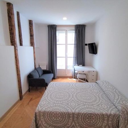Estudio - Puerta Del Sol Madrid Extérieur photo