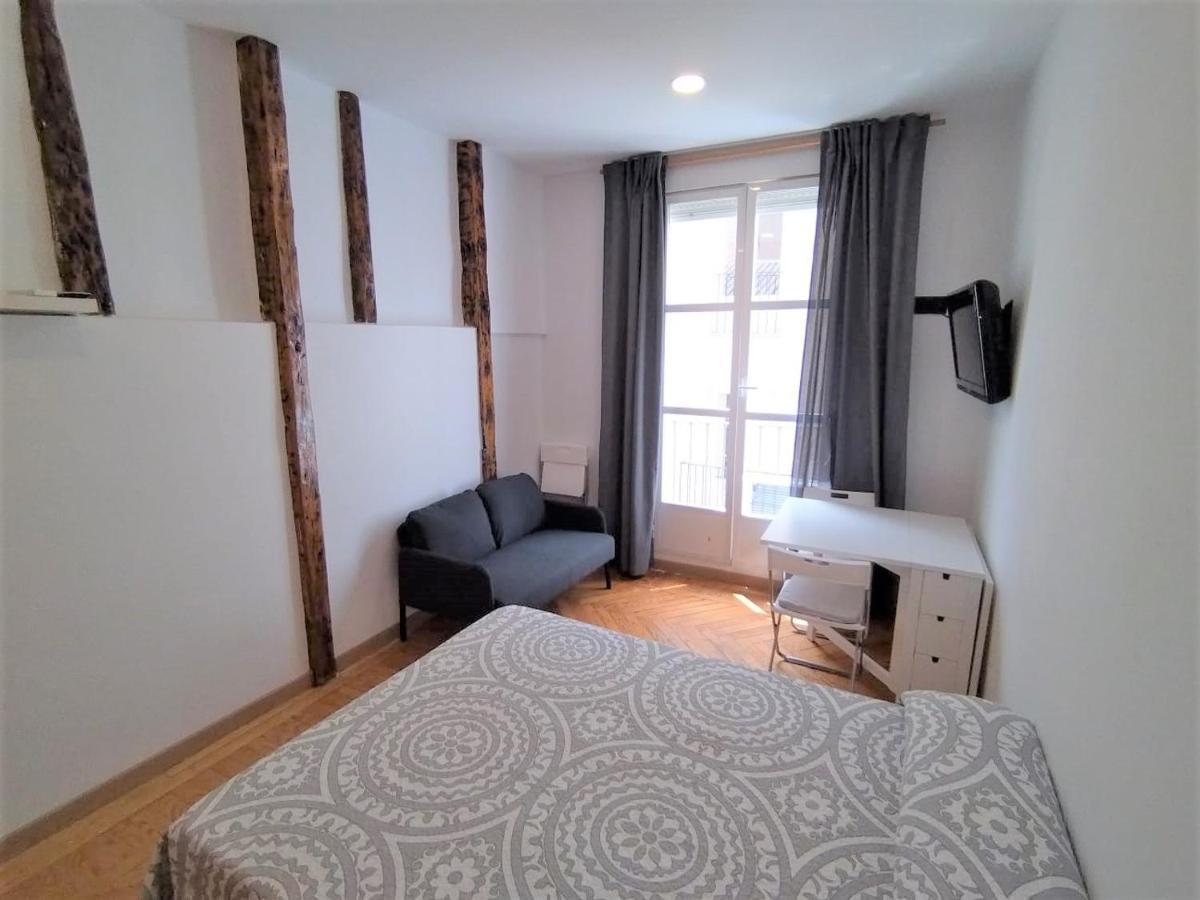 Estudio - Puerta Del Sol Madrid Extérieur photo