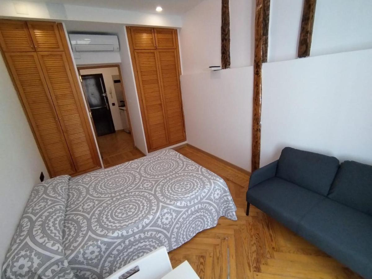 Estudio - Puerta Del Sol Madrid Extérieur photo